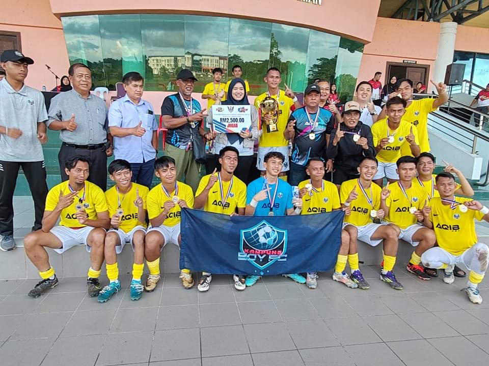 Aqib X Kampung Boy ditabal juara