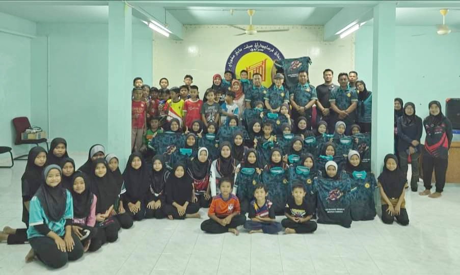 80 ahli sertai Silat Mayang Mangurai Kabong